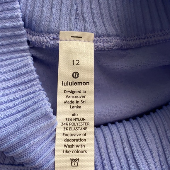 **NEW RESTLESS MOCK NECK - Picture 6 of 6